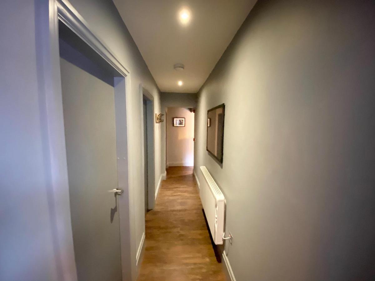 Loft At The Coach House Apartments Лидс Экстерьер фото